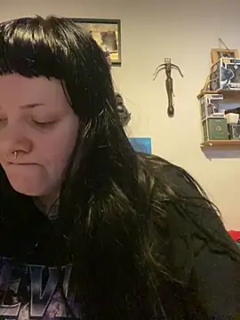 Gothicsiren online show from February 19, 2025, 10:34 am