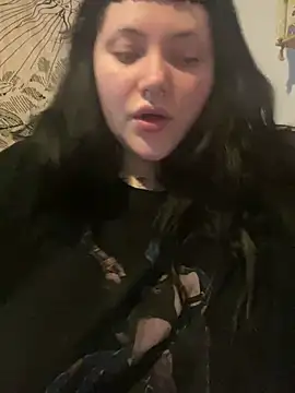 Gothicsiren online show from February 20, 2025, 12:36 pm
