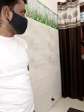 Snapshot of Best-Couple chatting on February 16, 2025, 5:37 am Best-Couple online show from February 16, 2025, 5:37 am