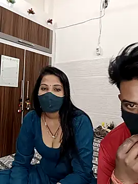 Snapshot of Best-Couple chatting on March 6, 2025, 8:52 am Best-Couple online show from March 6, 2025, 8:52 am