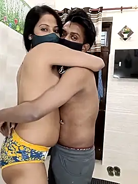 Snapshot of Best-Couple chatting on March 6, 2025, 11:58 am Best-Couple online show from March 6, 2025, 11:58 am