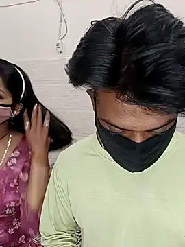 Snapshot of Best-Couple chatting on March 17, 2025, 11:21 am Best-Couple online show from March 17, 2025, 11:21 am