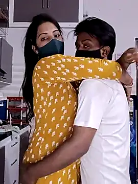 Snapshot of Best-Couple chatting on March 20, 2025, 9:04 am Best-Couple online show from March 20, 2025, 9:04 am