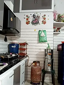 Snapshot of Best-Couple chatting on September 13, 2025, 4:45 am Best-Couple online show from September 13, 2025, 4:45 am