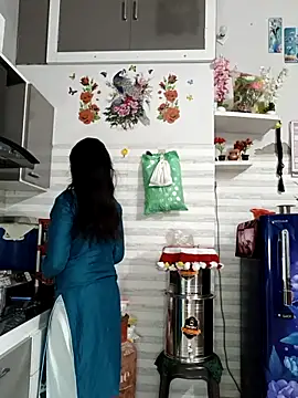 Snapshot of Best-Couple chatting on September 18, 2025, 4:14 am Best-Couple online show from September 18, 2025, 4:14 am