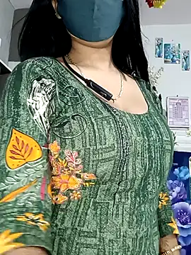 Snapshot of Best-Couple chatting on September 23, 2025, 2:58 am Best-Couple online show from September 23, 2025, 2:58 am