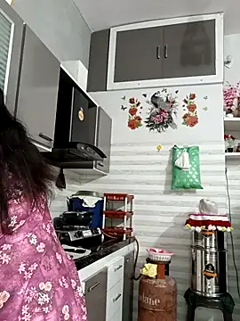 Snapshot of Best-Couple chatting on September 29, 2025, 2:27 am Best-Couple online show from September 29, 2025, 2:27 am