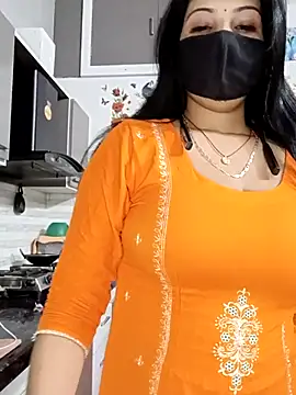 Best-Couple online show from June 23, 2026, 1:47 am