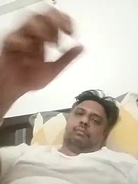 jemes21in online show from March 26, 2026, 8:03 pm