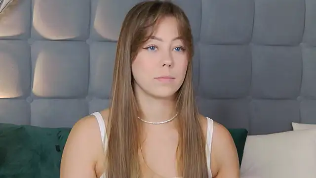 Snapshot of TheEmma chatting on March 26, 2026, 1:06 pm TheEmma online show from March 26, 2026, 1:06 pm