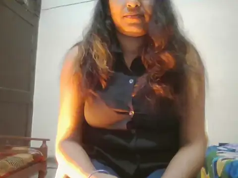 Hot-shanvi online show from February 7, 2025, 3:45 am
