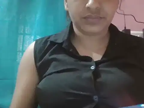 Hot-shanvi online show from March 18, 2025, 10:25 am