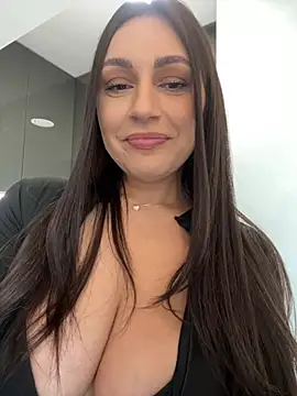 claraxjoyy online show from January 6, 2025, 7:42 am