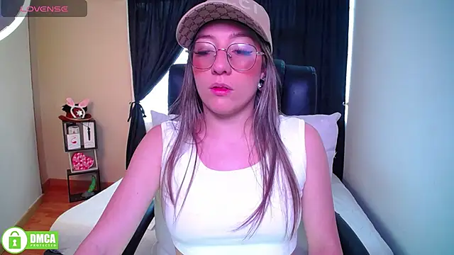 Snapshot of Qadesh_Boix chatting on October 27, 2025, 6:01 pm Qadesh Boix online show from October 27, 2025, 6:01 pm