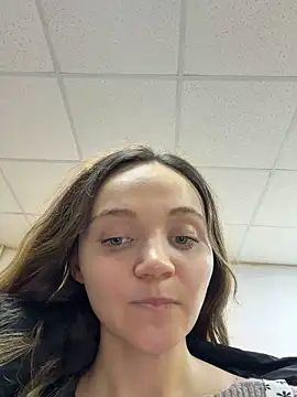 Snapshot of TheYourL chatting on March 25, 2026, 8:15 pm TheYourL online show from March 25, 2026, 8:15 pm