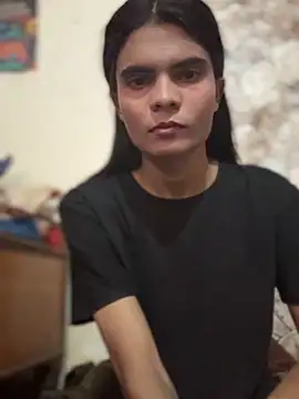 Snapshot of Enna_Zarza_ chatting on May 8, 2026, 7:03 am Enna Zarza online show from May 8, 2026, 7:03 am