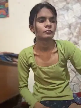 Snapshot of Enna_Zarza_ chatting on May 18, 2026, 7:03 am Enna Zarza online show from May 18, 2026, 7:03 am