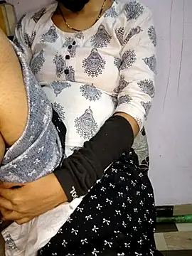 lovelygirl4567 online show from March 2, 2025, 3:16 pm