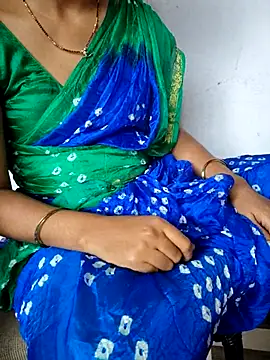 lovelygirl4567 online show from March 16, 2025, 7:26 am