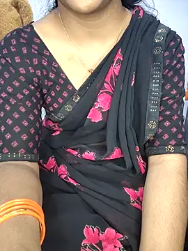 lovelygirl4567 online show from November 19, 2025, 5:24 pm