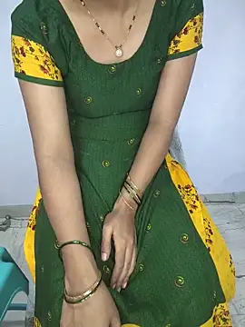 lovelygirl4567 online show from June 17, 2026, 5:25 pm