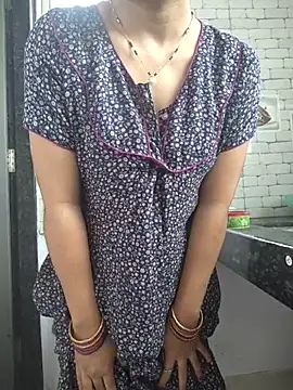 Snapshot of lovelygirl4567 chatting on July 10, 2026, 2:38 am lovelygirl4567 online show from July 10, 2026, 2:38 am