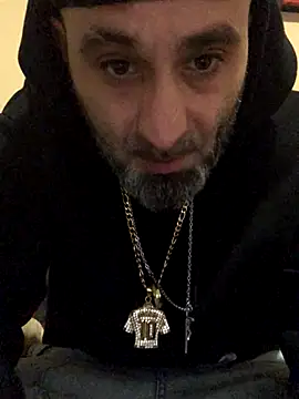 josueswvillaA1 online show from November 19, 2025, 4:07 pm