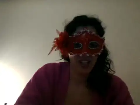 Snapshot of couple-tuga chatting on February 26, 2025, 9:37 pm couple-tuga online show from February 26, 2025, 9:37 pm