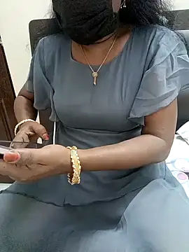 Snapshot of Tamil_Vishalini chatting on January 9, 2025, 4:17 pm Tamil Vishalini online show from January 9, 2025, 4:17 pm