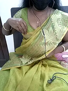 Snapshot of Tamil_Vishalini chatting on January 20, 2025, 8:19 am Tamil Vishalini online show from January 20, 2025, 8:19 am