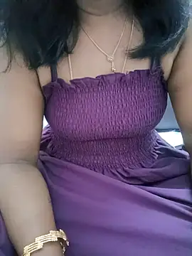 Snapshot of Tamil_Vishalini chatting on October 29, 2025, 7:32 am Tamil Vishalini online show from October 29, 2025, 7:32 am