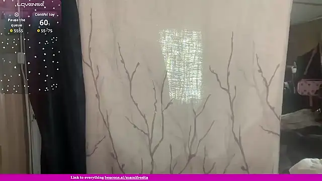 Snapshot of mamifresita chatting on April 12, 2026, 5:51 pm mamifresita online show from April 12, 2026, 5:51 pm