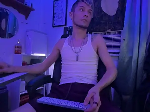 Trystan Spellman online show from June 12, 2026, 6:23 am