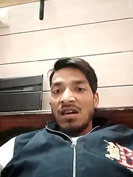 Snapshot of Tarun_0026 chatting on January 31, 2025, 2:28 pm Tarun 0026 online show from January 31, 2025, 2:28 pm