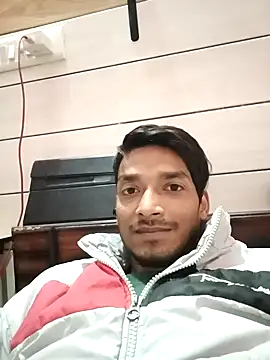 Snapshot of Tarun_0026 chatting on February 11, 2025, 1:51 pm Tarun 0026 online show from February 11, 2025, 1:51 pm