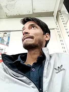 Snapshot of Tarun_0026 chatting on February 15, 2025, 12:01 pm Tarun 0026 online show from February 15, 2025, 12:01 pm