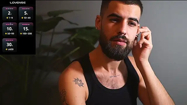 Snapshot of HairyRobxxx chatting on September 28, 2025, 6:46 pm HairyRobxxx online show from September 28, 2025, 6:46 pm