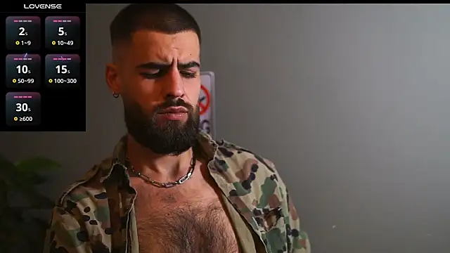 Snapshot of HairyRobxxx chatting on October 15, 2025, 3:34 pm HairyRobxxx online show from October 15, 2025, 3:34 pm