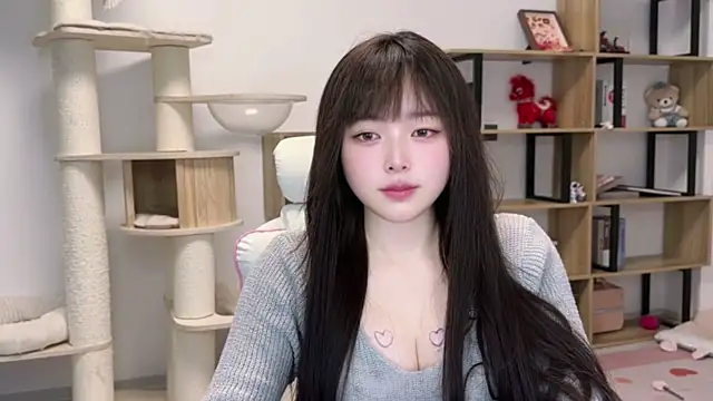 Chenjing0 online show from May 11, 2026, 2:45 pm