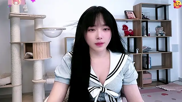 Chenjing0 online show from July 4, 2026, 12:33 pm