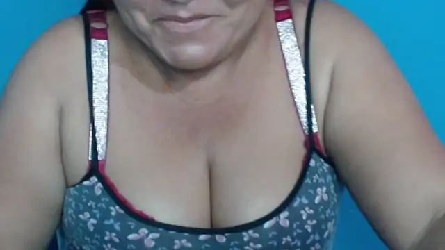 Dirtydiva1 online show from January 1, 2025, 12:55 pm