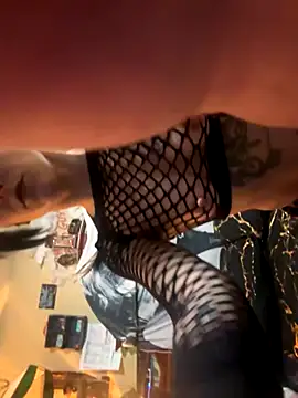 Snapshot of damselaintstressn chatting on October 3, 2025, 1:30 pm damselaintstressn online show from October 3, 2025, 1:30 pm