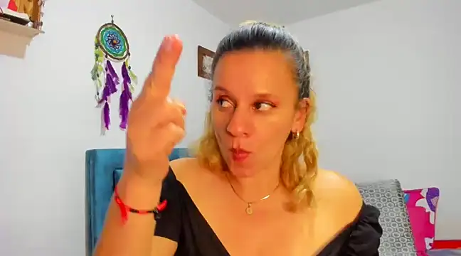 sofi saliva2511 online show from March 11, 2025, 12:54 am