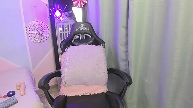 katy handerson online show from February 4, 2025, 11:06 pm