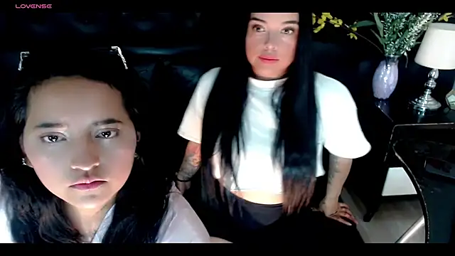 Snapshot of Carolaine01 chatting on February 5, 2025, 9:29 pm Carolaine01 online show from February 5, 2025, 9:29 pm