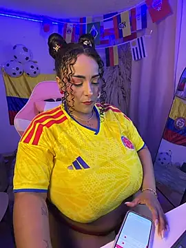 ariadna cooper online show from June 18, 2026, 3:07 am
