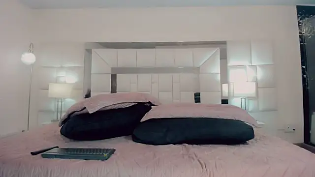 Gisele fox online show from March 8, 2025, 10:34 pm