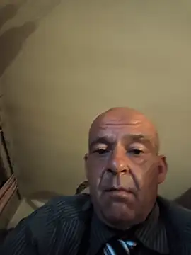horndude187187 online show from May 24, 2026, 11:21 pm