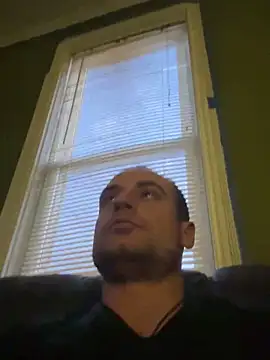 Snapshot of Golden_Alex chatting on December 31, 2024, 12:15 pm Golden Alex online show from December 31, 2024, 12:15 pm