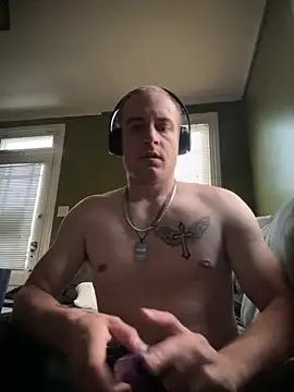 Snapshot of Golden_Alex chatting on January 7, 2025, 12:52 pm Golden Alex online show from January 7, 2025, 12:52 pm